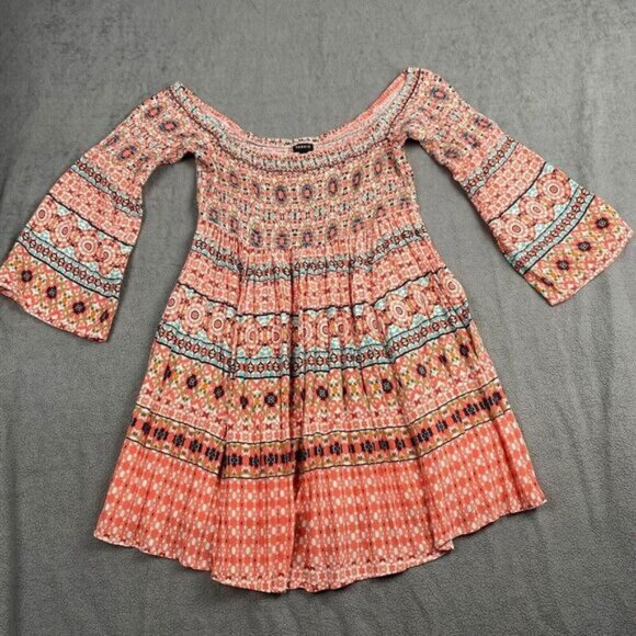 Torrid Size 2 Mini Dress With Smocking Bell Sleeves Tags Geometric,Casual.Beach - Picture 1 of 14